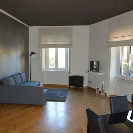Finestra Su Castel Sant'angelo Apartamento Roma