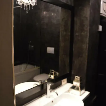 Finestra Su Castel Sant'angelo Apartment *